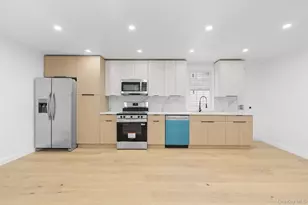 191-24 Murdock Ave, Saint Albans, NY 11412 - Photo 8