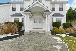 39 Island Trail, Mount Sinai, NY 11766 - Photo 4
