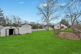 160 Oak St, Mattituck, NY 11952 - Photo 26