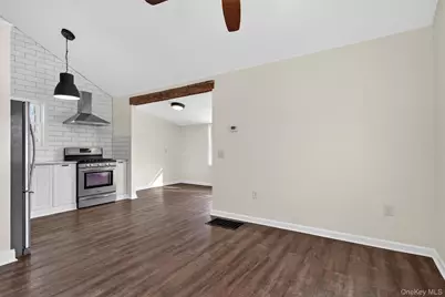 11 Blueberry Hill, Greenwood Lake, NY 10925 - Photo 4