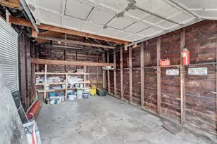 89-13 247th St, Bellerose, NY 11426 - Photo 24