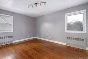 844 Arthur St, West Hempstead, NY 11552 - Photo 10