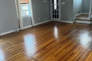 31 Flower Rd, Valley Stream, NY 11581 - Photo 4