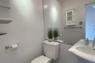 7 Village Ln, Woodbury, NY 11797 - Photo 10