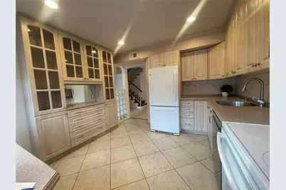 7 Village Lane, Woodbury, NY 11797 - Photo 14