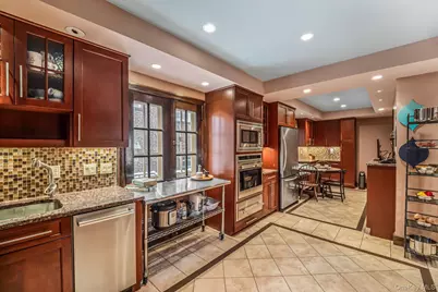 31 Puritan Avenue, Forest Hills, NY 11375 - Photo 14