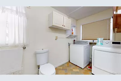 178 Barnes Road #MAIN HOUSE, Brookhaven, NY 11955 - Photo 12