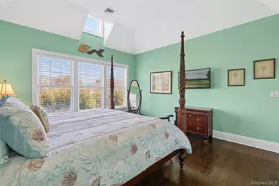 106 E Tiana Road, Hampton Bays, NY 11946 - Photo 20