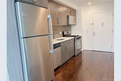 12-15 Broadway #603, Astoria, NY 11106 - Photo 2