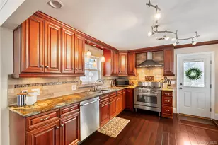 2 Henry Ct, Nanuet, NY 10954 - Photo 10