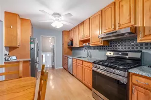 132 Shetland Dr, New City, NY 10956 - Photo 18