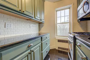 77-15 113th St, Forest Hills, NY 11375 - Photo 16