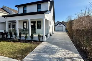 245 Garfield Ave, Mineola, NY 11501 - Photo 2