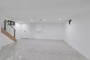 245 Garfield Ave, Mineola, NY 11501 - Photo 20