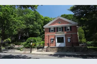 55 1st Street #110, Pelham, NY 10803 - Photo 22