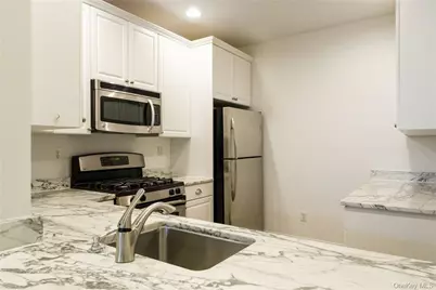 55 1st Street #110, Pelham, NY 10803 - Photo 8