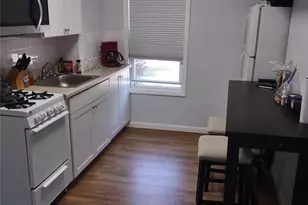 40 Tyler Ave, West Sayville, NY 11796 - Photo 2