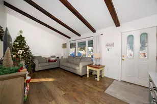 14 Princeton St, Red Hook, NY 12571 - Photo 2