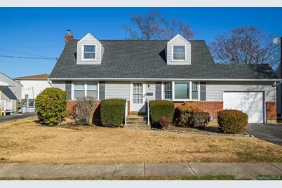 3 Poplar Avenue, Farmingdale, NY 11735 - Photo 1