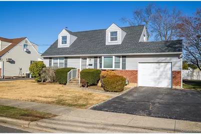 3 Poplar Avenue, Farmingdale, NY 11735 - Photo 2