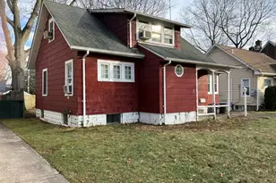 4 Twain St, Baldwin, NY 11510 - Photo 2