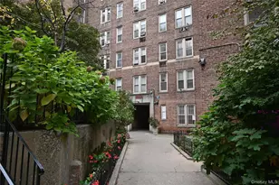 43-10 48th Ave, Woodside, NY 11377 - Photo 8