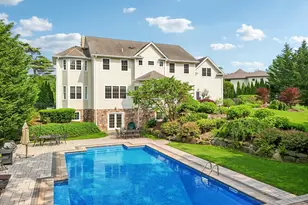 4 Celestial Ct, Saint James, NY 11780 - Photo 30