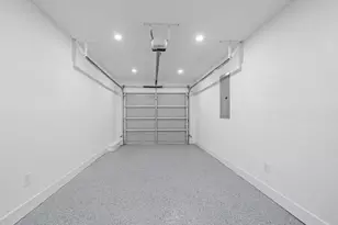 200 Irish Ln, Islip Terrace, NY 11752 - Photo 16