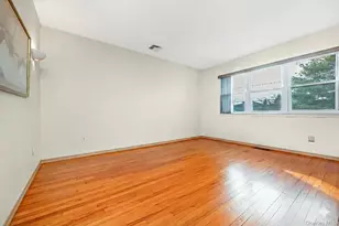 45 Sound Beach Ave, Bayville, NY 11709 - Photo 8