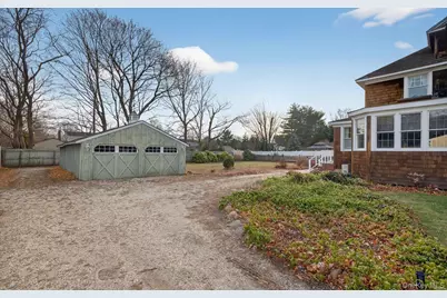 1174 5th Avenue, East Northport, NY 11731 - Photo 34