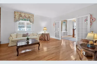 1174 5th Avenue, East Northport, NY 11731 - Photo 8