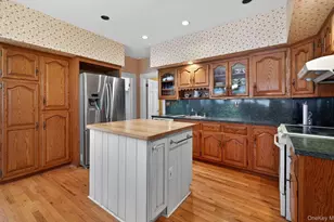 1174 5th Ave, East Northport, NY 11731 - Photo 14