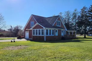 175 Uhl Ln, Orient, NY 11957 - Photo 8