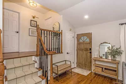 79 N Cedar Street, Massapequa, NY 11758 - Photo 4