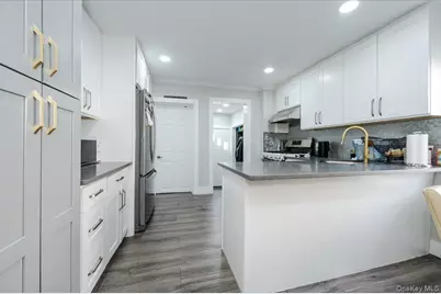 523 Bayview Avenue, Cedarhurst, NY 11516 - Photo 6