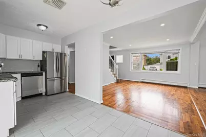 96 S Windhorst Avenue, Bethpage, NY 11714 - Photo 10