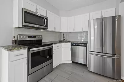 96 S Windhorst Avenue, Bethpage, NY 11714 - Photo 8