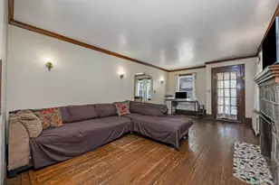 117-47 222nd St, Cambria Heights, NY 11411 - Photo 4