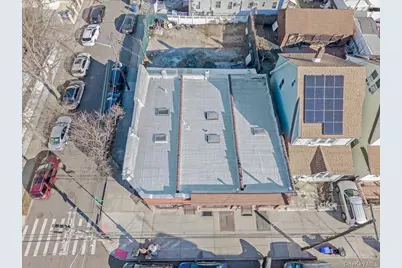 10601 Liverpool Street, Jamaica, NY 11435 - Photo 16