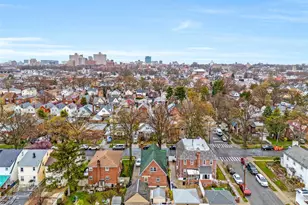 140-50 Quince Ave, Flushing, NY 11355 - Photo 8