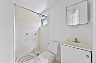 52-06 Bowne St, Flushing, NY 11355 - Photo 18