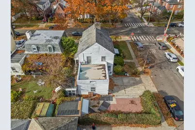 52-06 Bowne Street, Flushing, NY 11355 - Photo 10