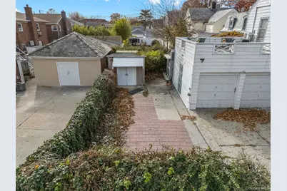 52-06 Bowne Street, Flushing, NY 11355 - Photo 34