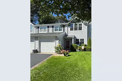 11 Indian Trace, Kings Park, NY 11754 - Photo 2