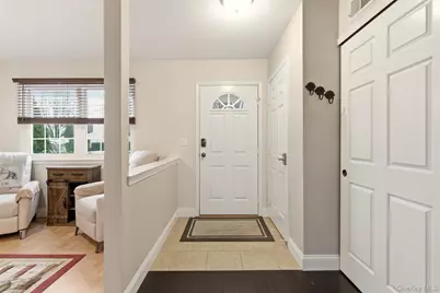 11 Indian Trace, Kings Park, NY 11754 - Photo 4