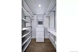 1100 Avalon St, Glen Cove, NY 11542 - Photo 12