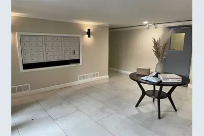 124 S Park Avenue #1-Q, Rockville Centre, NY 11570 - Photo 4