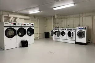 124 S Park Ave, Rockville Centre, NY 11570 - Photo 12