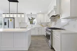 2962 Grand Ave, Baldwin, NY 11510 - Photo 10