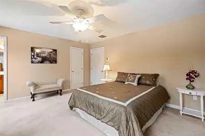 5 Newcastle Court, Riverhead, NY 11901 - Photo 26